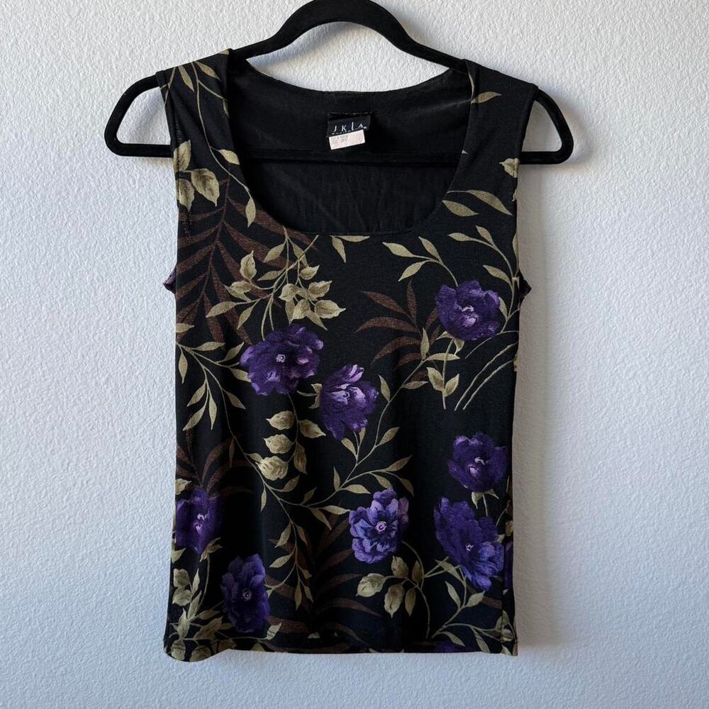 blackck and purple floral top